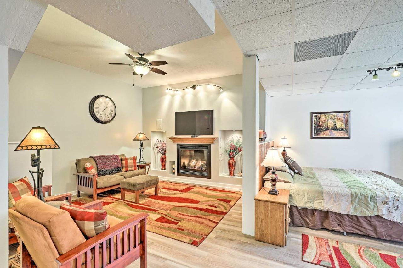 Asheville Mountain Getaway With Patio And Koi Pond! Екстериор снимка