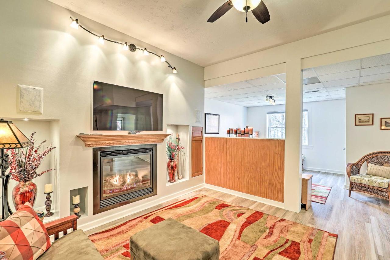 Asheville Mountain Getaway With Patio And Koi Pond! Екстериор снимка