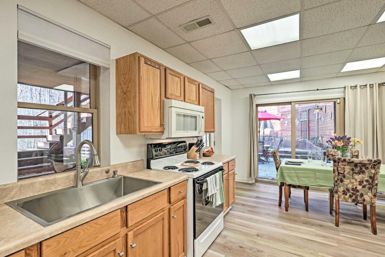 Asheville Mountain Getaway With Patio And Koi Pond! Екстериор снимка
