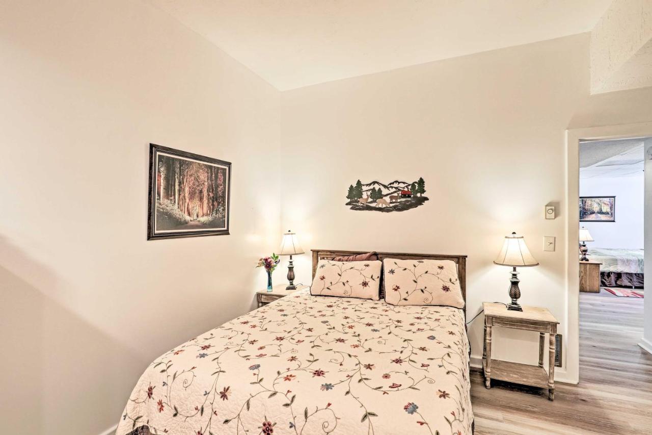 Asheville Mountain Getaway With Patio And Koi Pond! Екстериор снимка