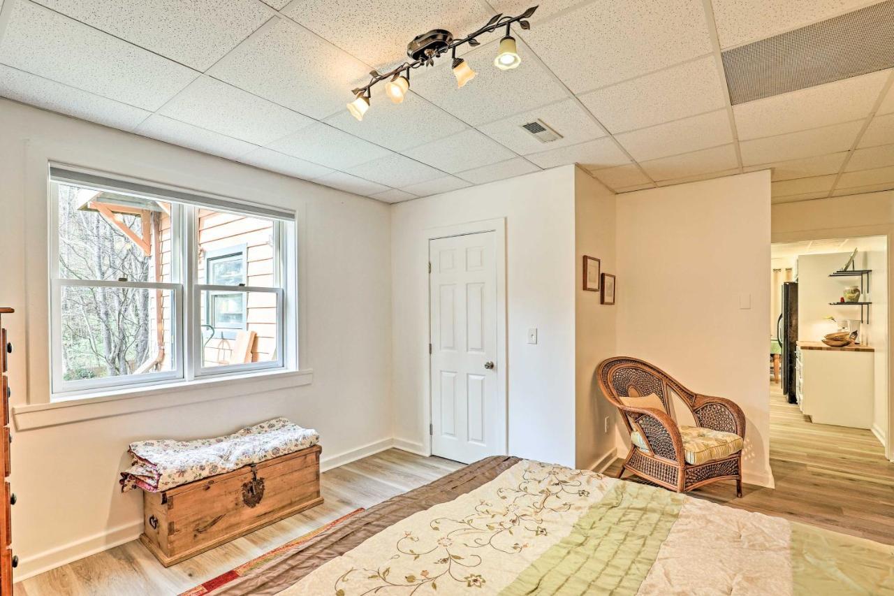 Asheville Mountain Getaway With Patio And Koi Pond! Екстериор снимка