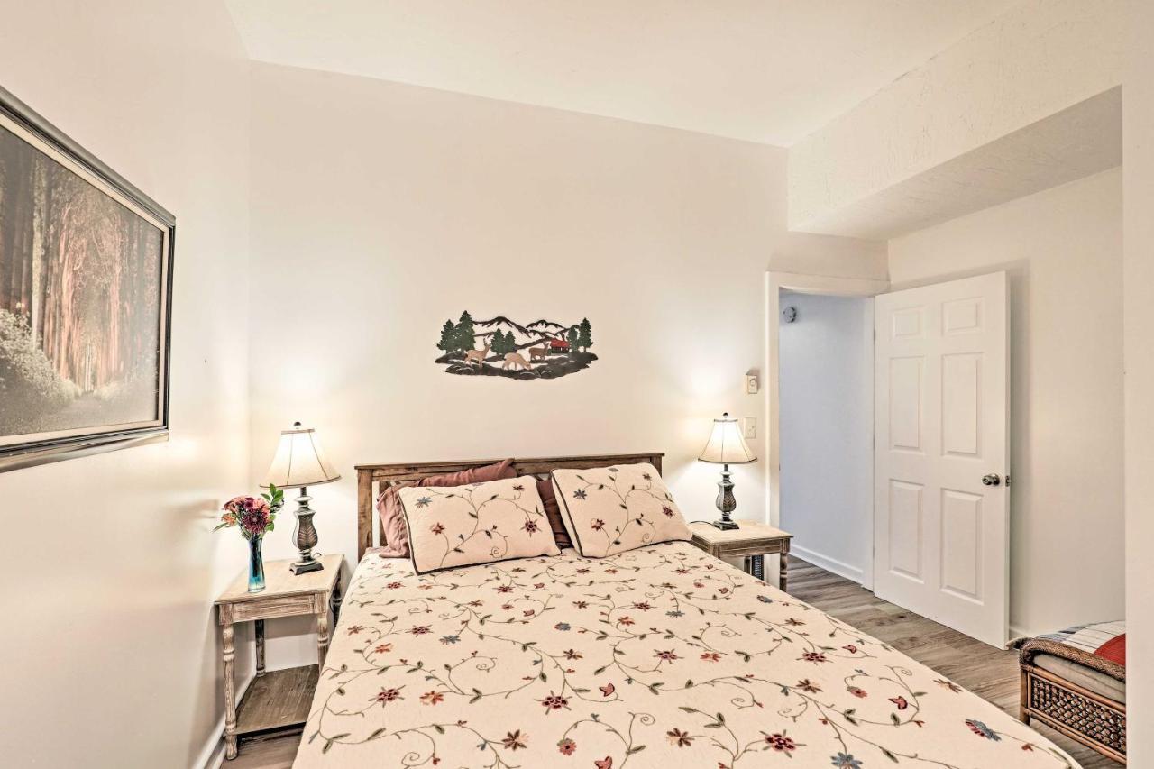 Asheville Mountain Getaway With Patio And Koi Pond! Екстериор снимка